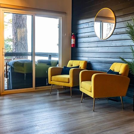 Updated Mountain Cabin Retreat With 180 Views Off Deck And Balcony Running Springs Luaran gambar
