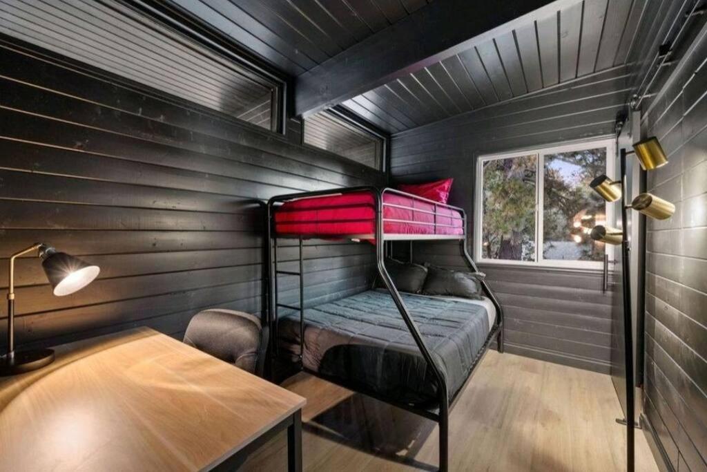 Updated Mountain Cabin Retreat With 180 Views Off Deck And Balcony Running Springs Luaran gambar