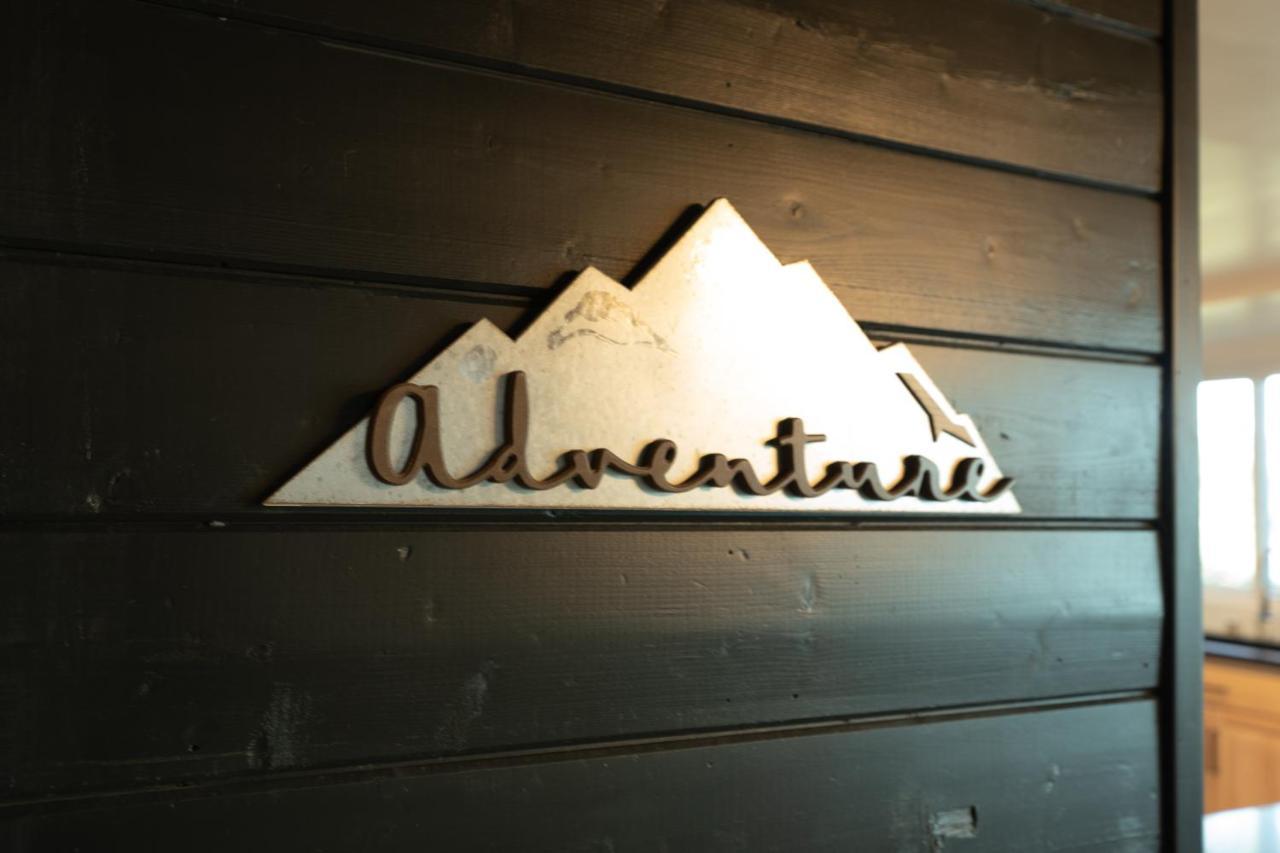 Updated Mountain Cabin Retreat With 180 Views Off Deck And Balcony Running Springs Luaran gambar